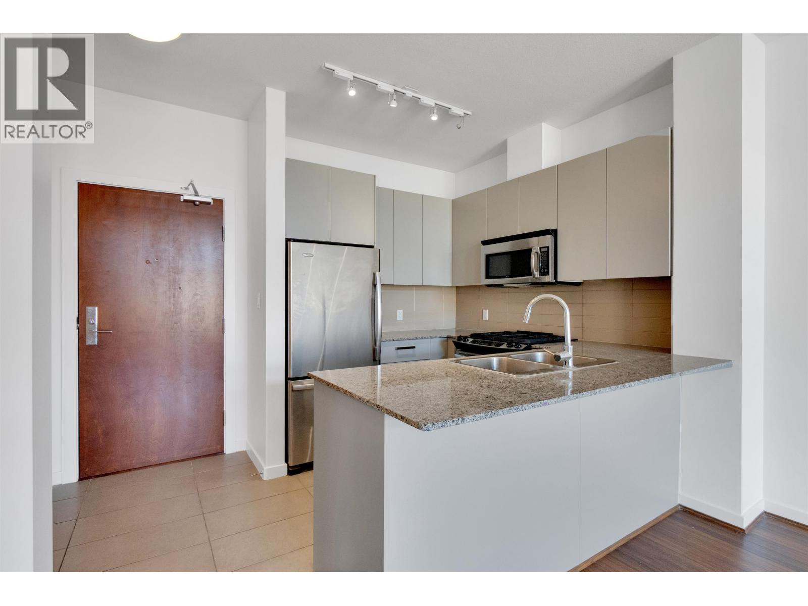 406 5665 Irmin Street, Burnaby, British Columbia  V5J 0C4 - Photo 4 - R3097174