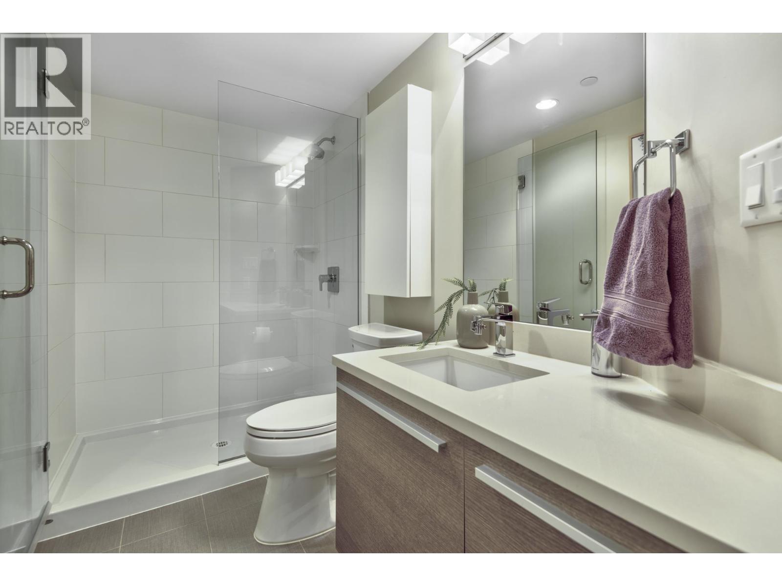 40x 1323 Homer Street, Vancouver, British Columbia  V6B 5T1 - Photo 14 - R3097189