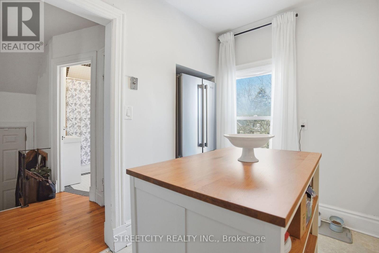 Photo 31 of 43 for 57 Rosebery Place