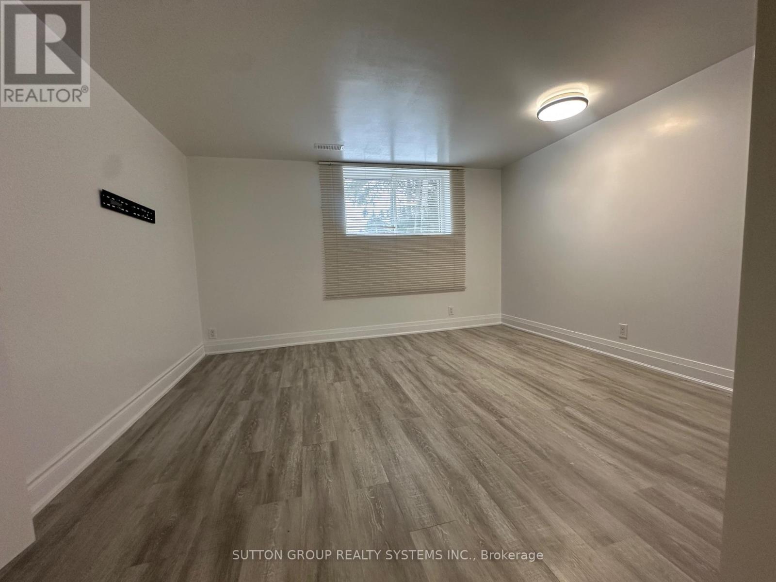 Lower Level - 195 Martin Grove Road, Toronto, Ontario  M9B 4L2 - Photo 8 - W12857250