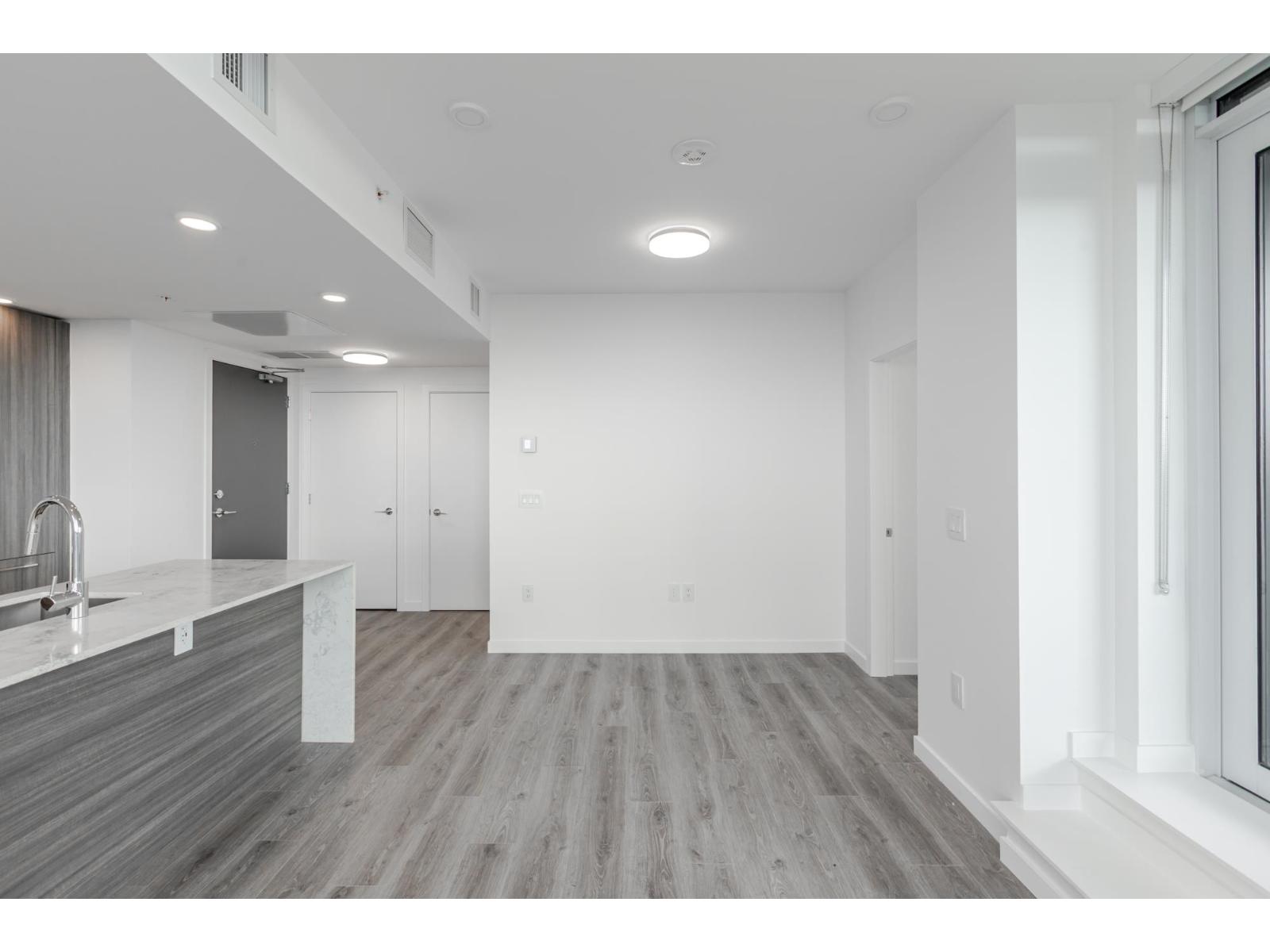 2604 10333 133 Street, Surrey, British Columbia  V3R 2H4 - Photo 4 - R3096721