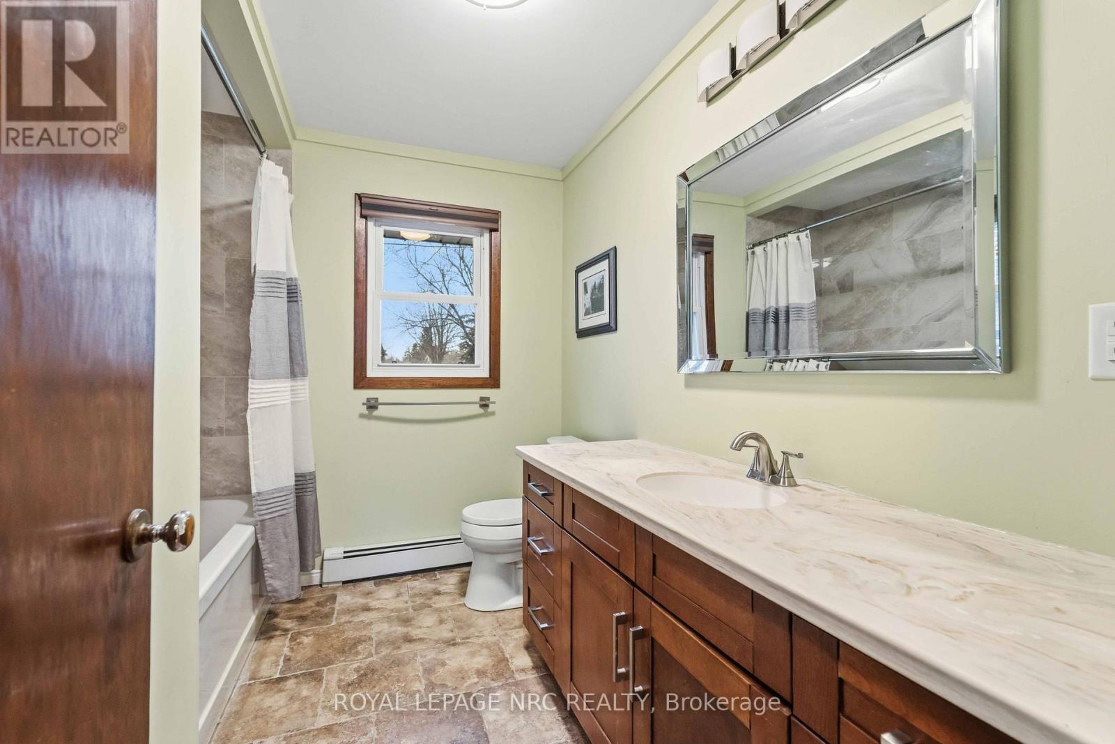 133 Lakeshore Road, St. Catharines (Lakeshore), Ontario  L2N 2T8 - Photo 19 - X12855522