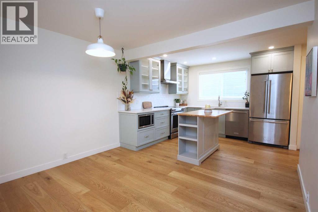 641 Queensland Place Se, Calgary, Alberta  T2J 6R6 - Photo 10 - A2291168