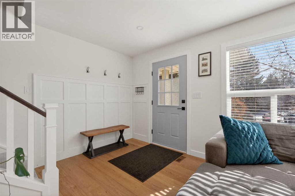 641 Queensland Place Se, Calgary, Alberta  T2J 6R6 - Photo 4 - A2291168