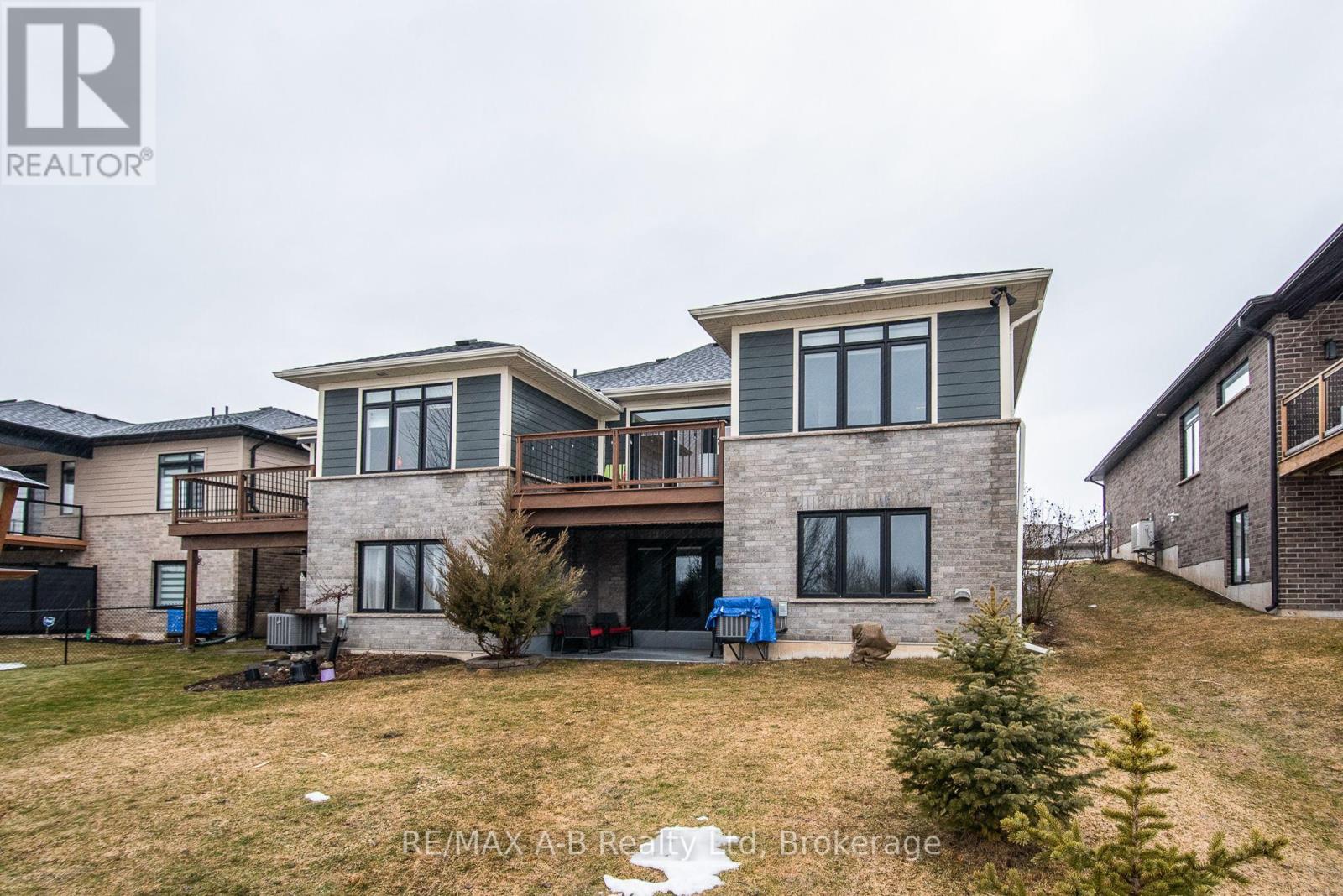 149 Ridgewood Crescent, St. Marys, Ontario  N4X 0B8 - Photo 8 - X12857192