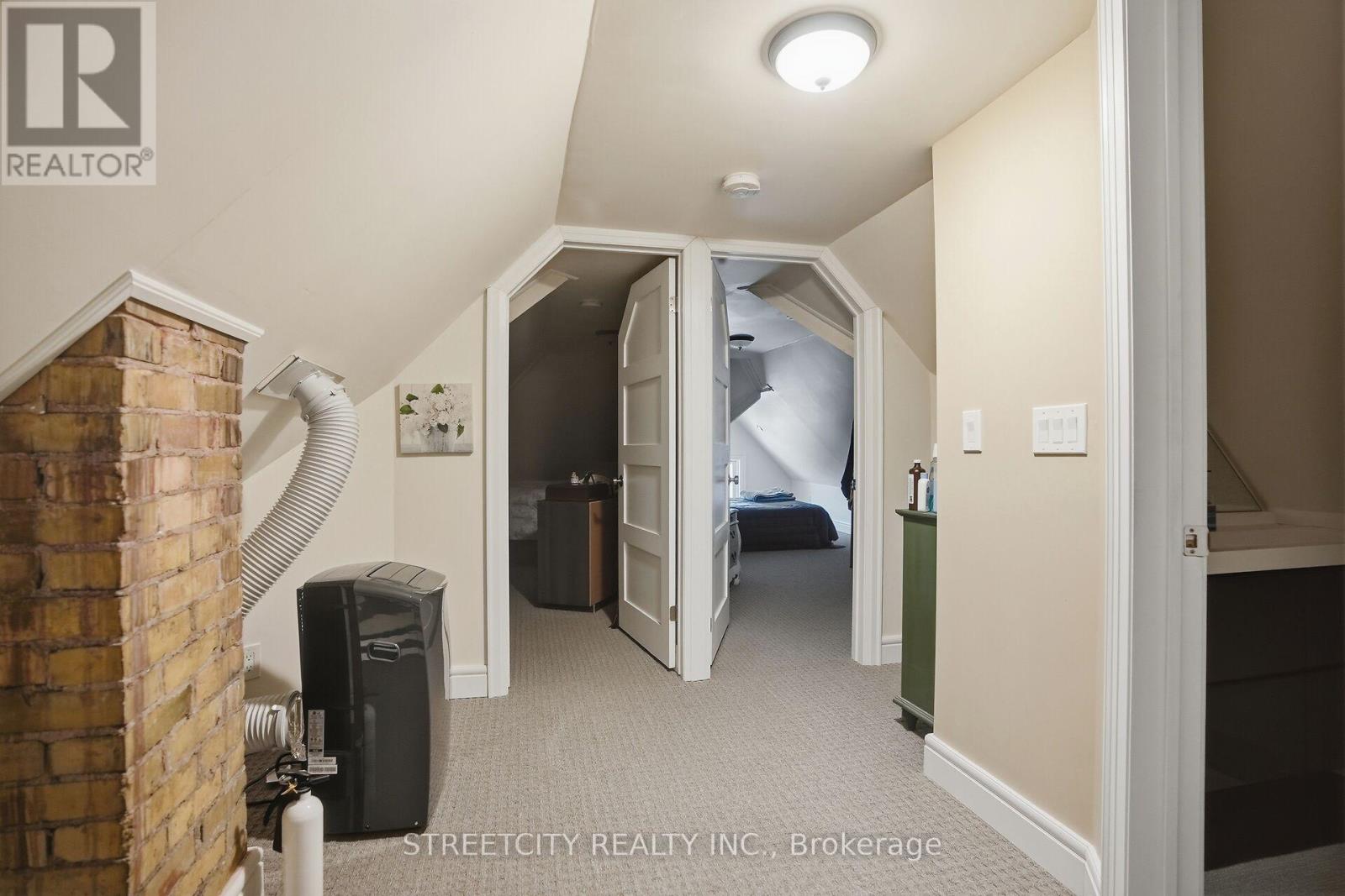 24 Hincks Street, St. Thomas, Ontario  N5R 3N6 - Photo 29 - X12841956