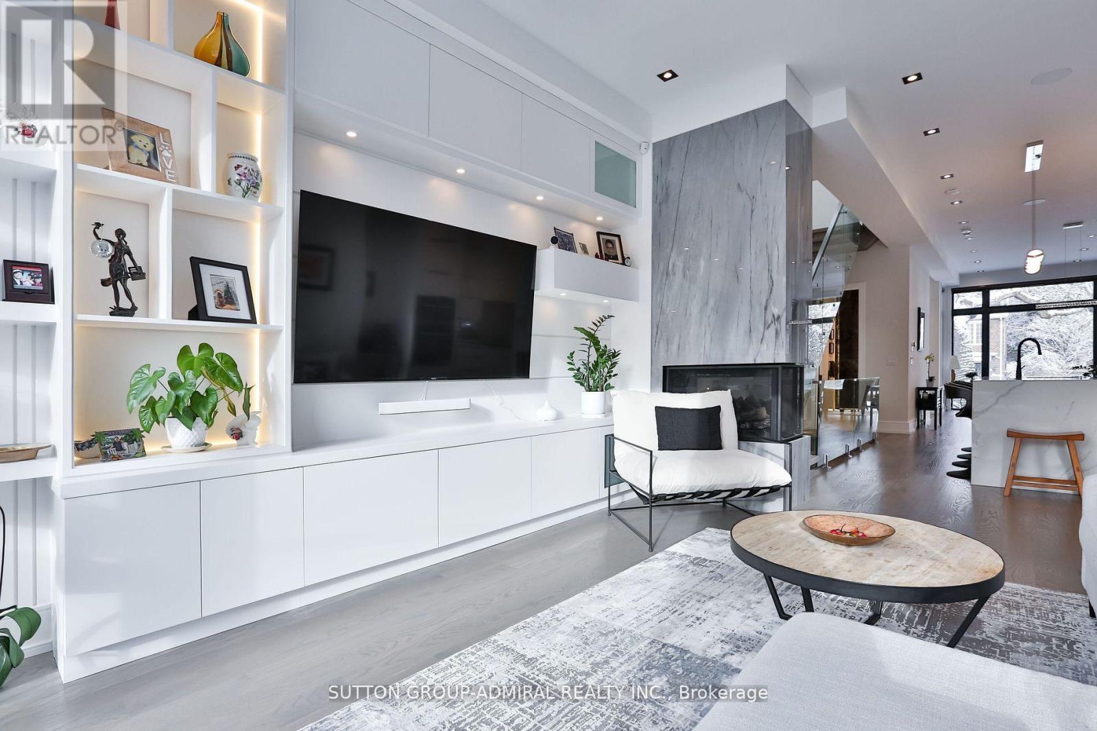 343 Manor Road E, Toronto, Ontario  M4S 1S6 - Photo 3 - C12857288