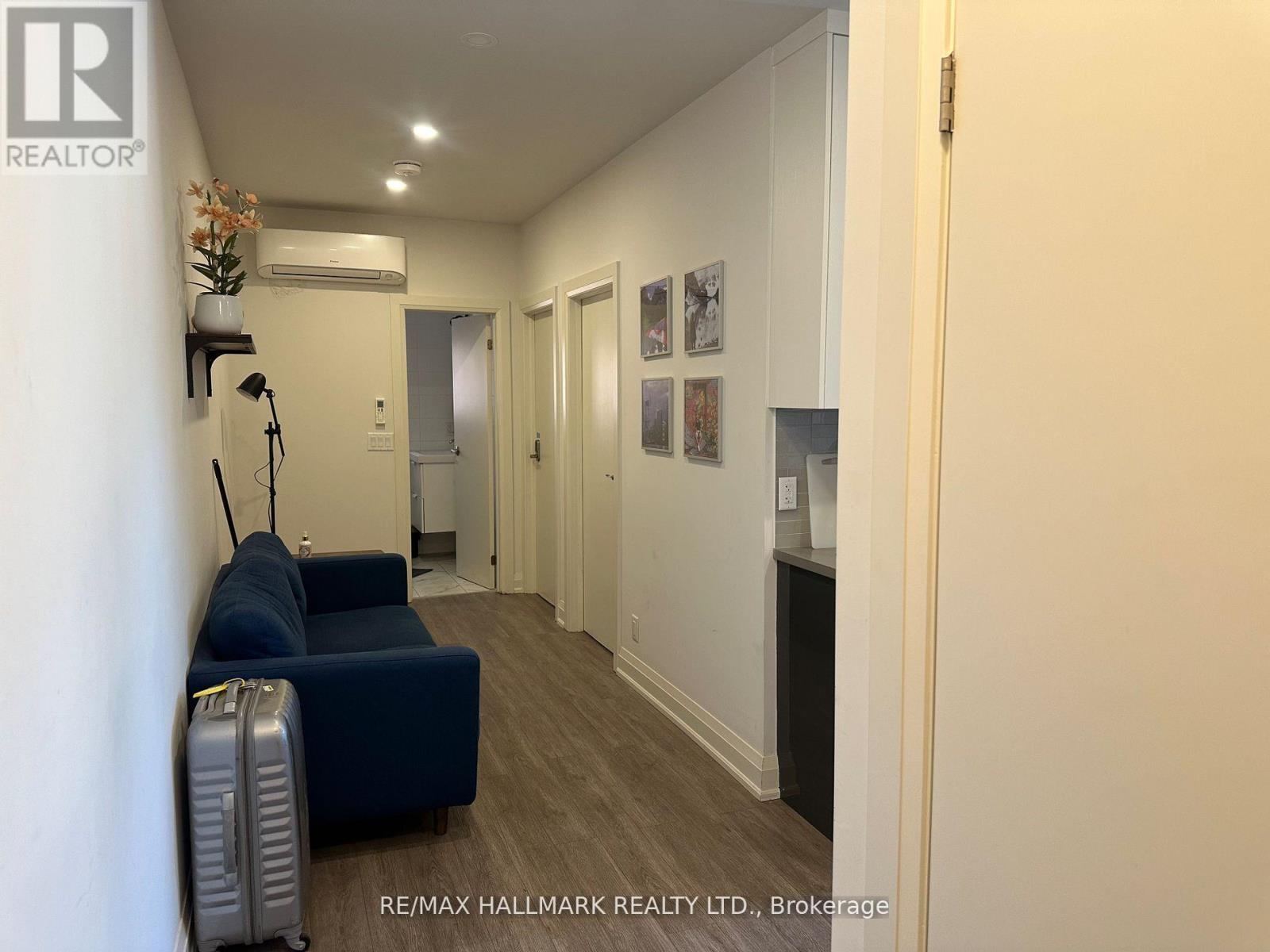 11 - 595 St Clair Avenue W, Toronto, Ontario  M6C 1A3 - Photo 5 - C12857310