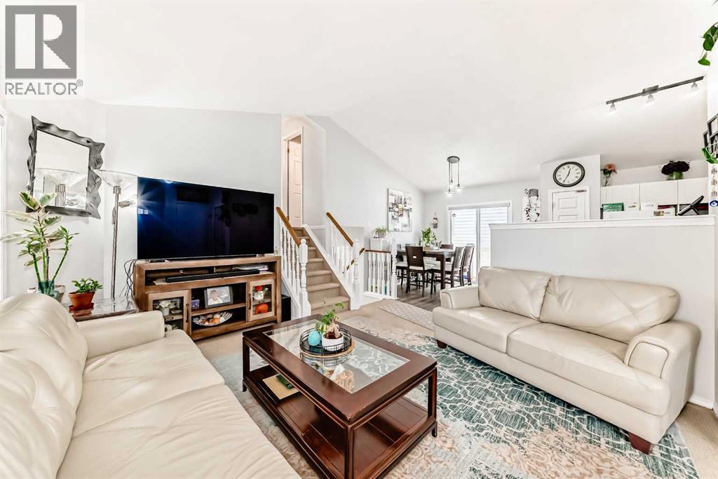 241 Los Alamos Place Ne, Calgary, Alberta  T1Y 7G7 - Photo 8 - A2280426