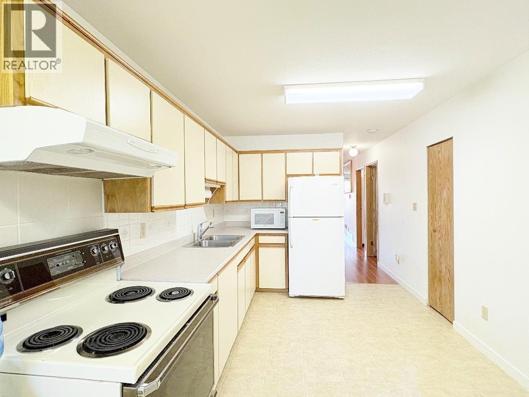 2038 Napier Street, Vancouver, British Columbia  V5L 5B7 - Photo 7 - R3097118