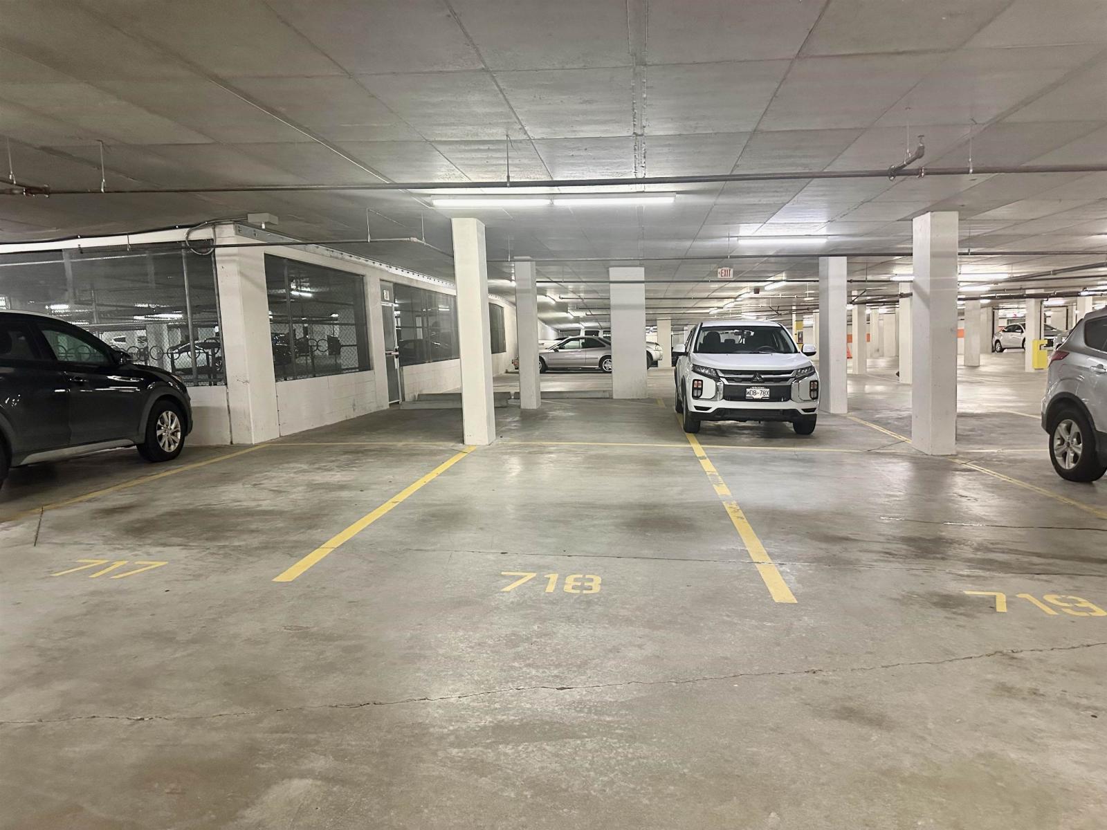 2805 9981 Whalley Boulevard, Surrey, British Columbia  V3T 0G6 - Photo 1 - R3097153