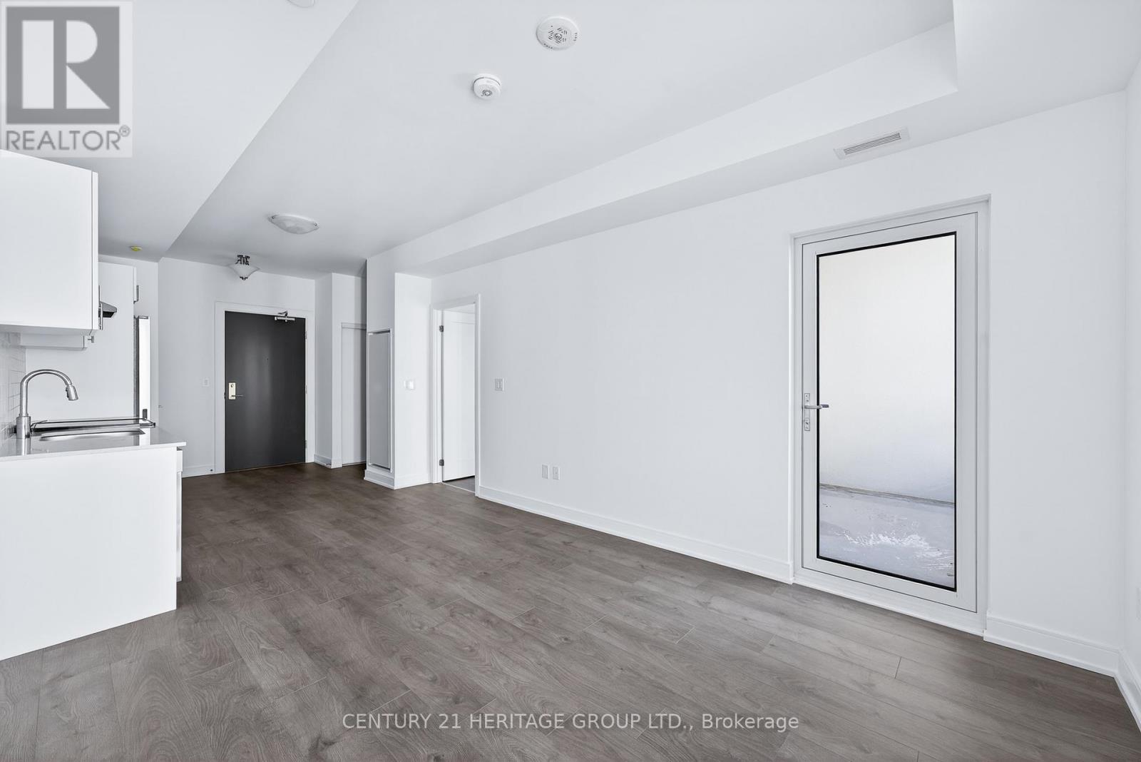 A905 - 705 Davis Drive, Newmarket, Ontario  L3Y 0J1 - Photo 8 - N12857314