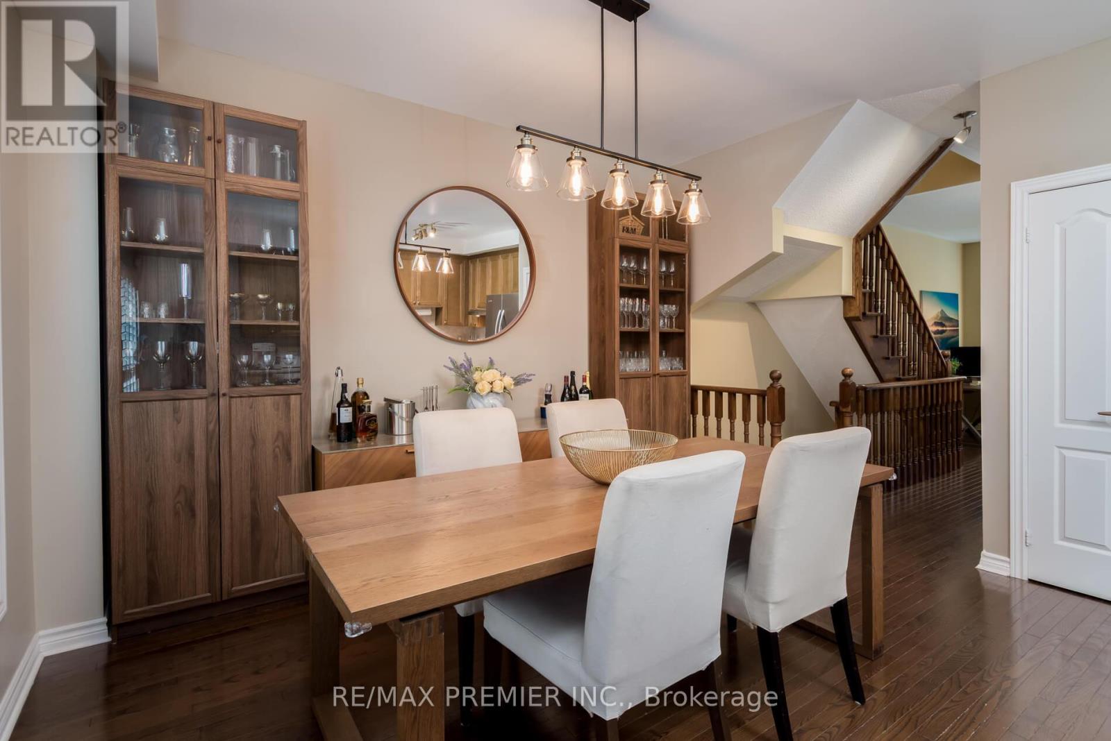 39 Market Garden Mews, Toronto, Ontario  M8Z 0A6 - Photo 12 - W12857276