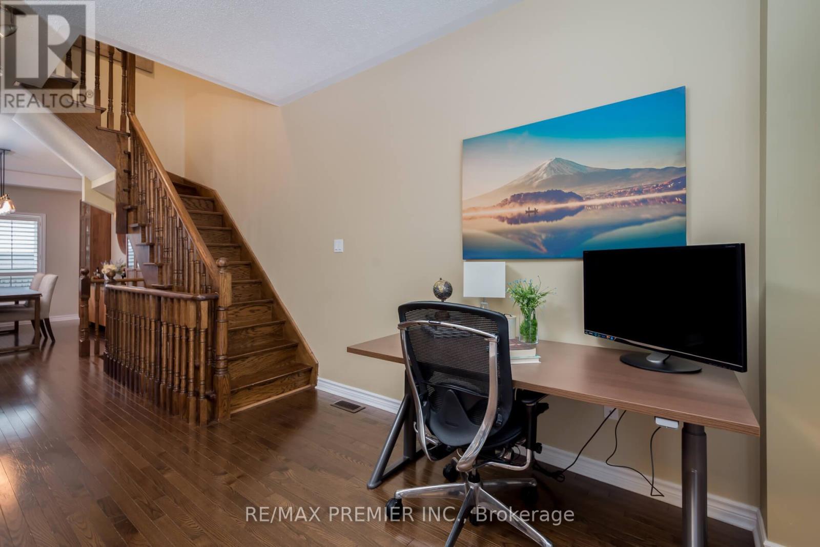 39 Market Garden Mews, Toronto, Ontario  M8Z 0A6 - Photo 22 - W12857276