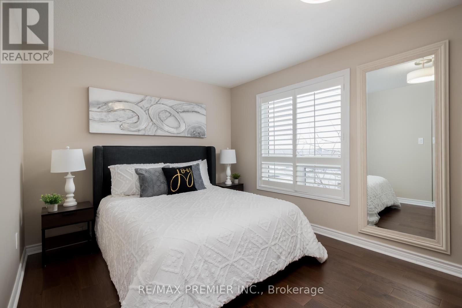 39 Market Garden Mews, Toronto, Ontario  M8Z 0A6 - Photo 29 - W12857276