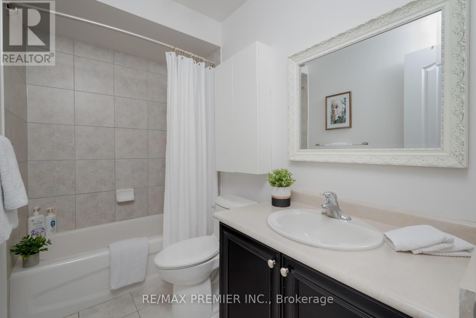 39 Market Garden Mews, Toronto, Ontario  M8Z 0A6 - Photo 36 - W12857276