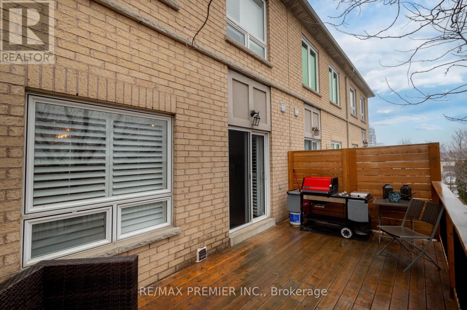 39 Market Garden Mews, Toronto, Ontario  M8Z 0A6 - Photo 41 - W12857276