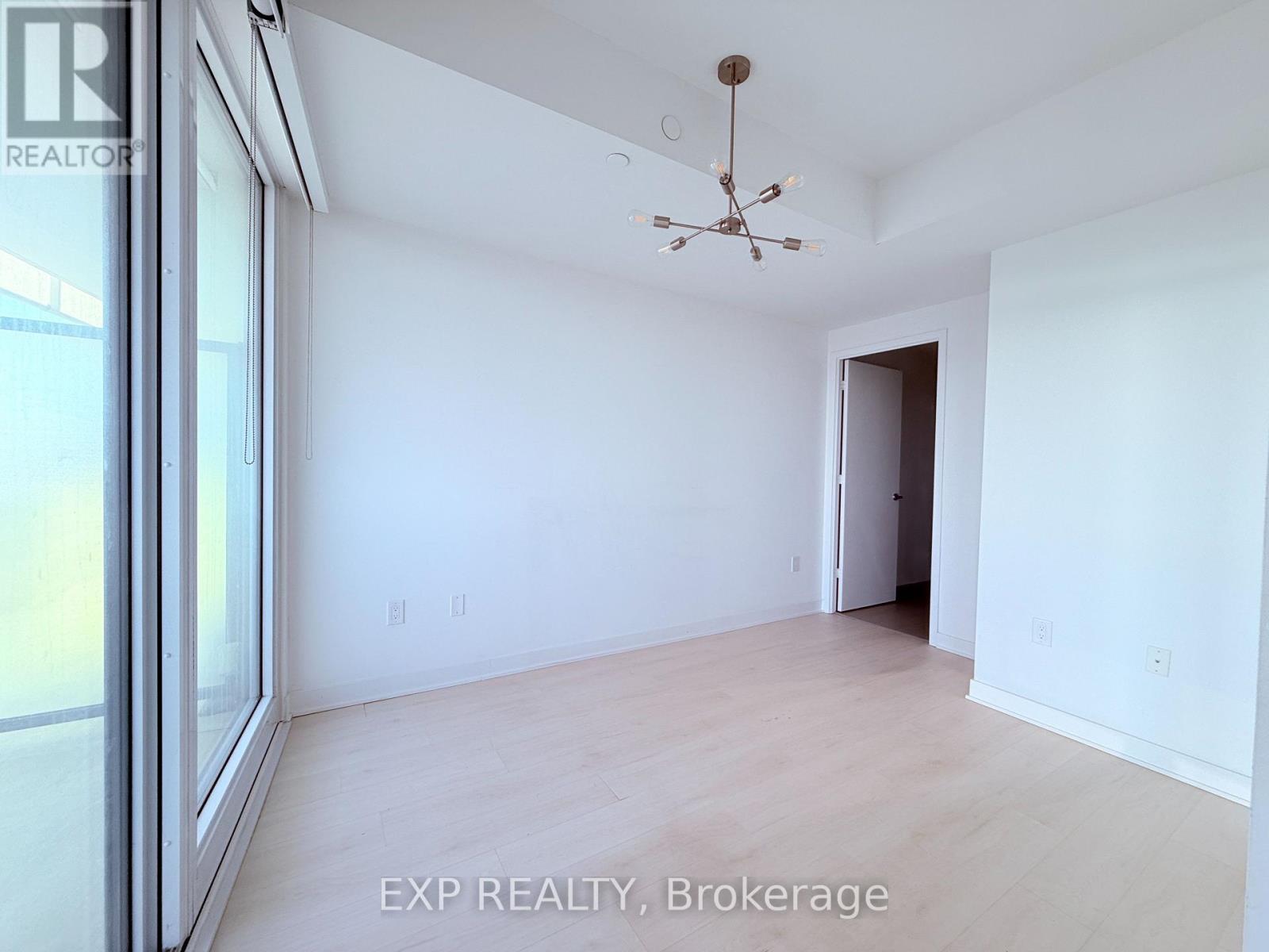 Unit2004 - 3900 Confederation Parkway, Mississauga, Ontario  L5B 0M3 - Photo 17 - W12857302