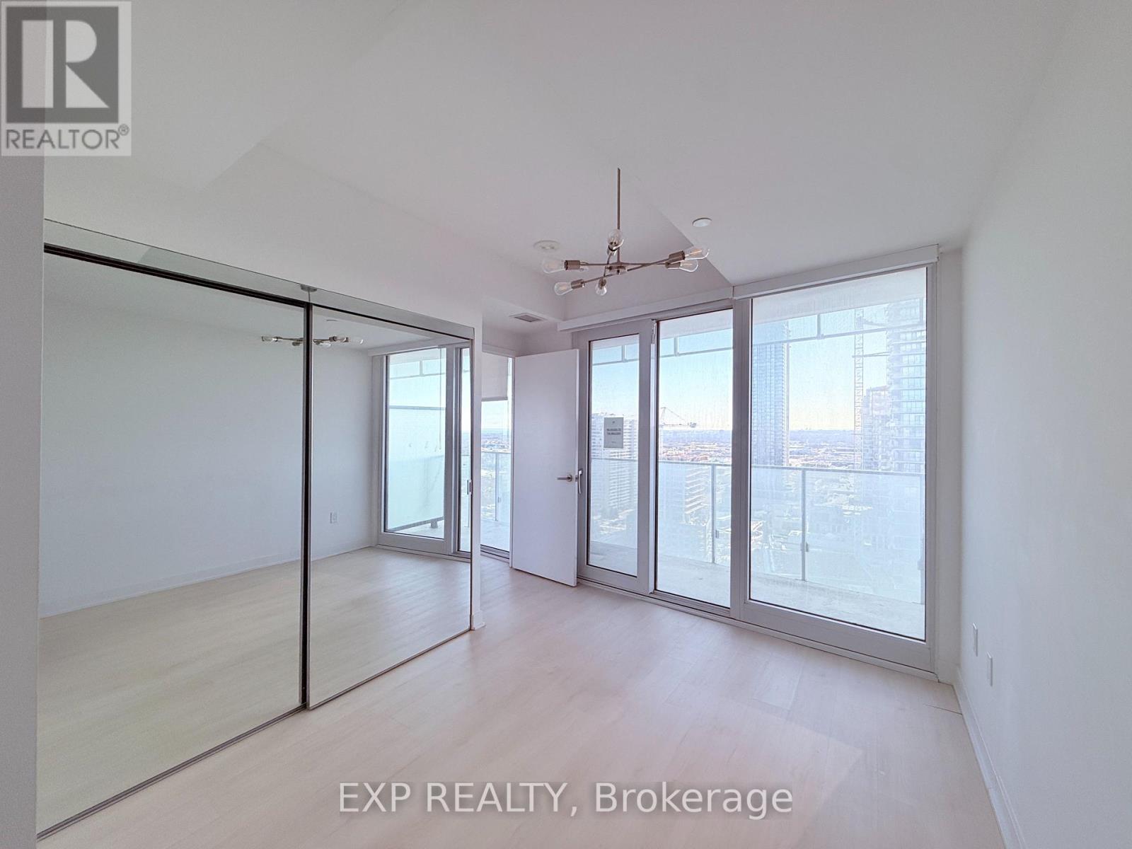 Unit2004 - 3900 Confederation Parkway, Mississauga, Ontario  L5B 0M3 - Photo 19 - W12857302