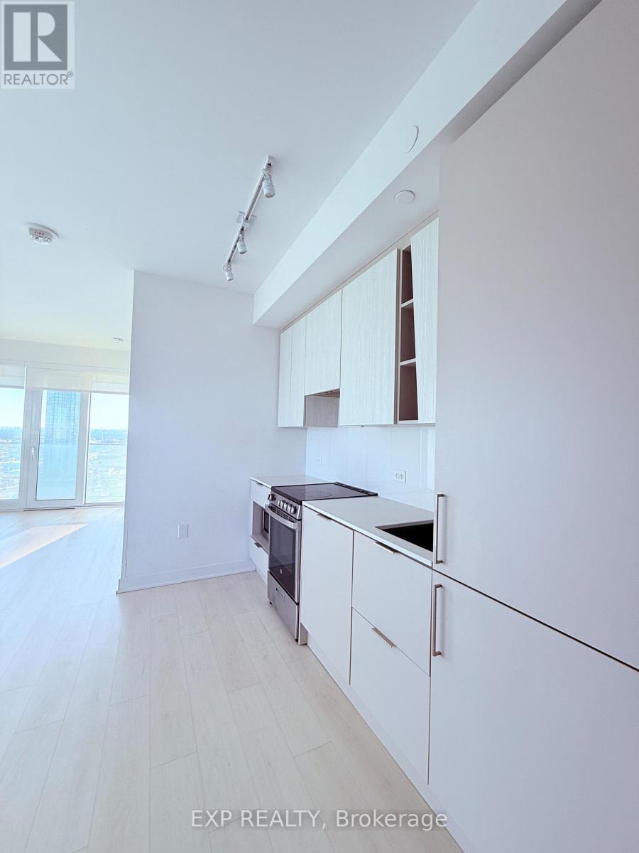 Unit2004 - 3900 Confederation Parkway, Mississauga, Ontario  L5B 0M3 - Photo 5 - W12857302