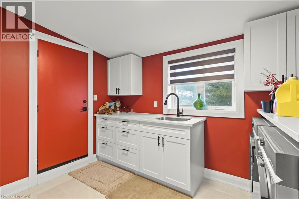 1530 Niagara Stone Road, Niagara-On-The-Lake, Ontario  L0S 1J0 - Photo 19 - 40810093