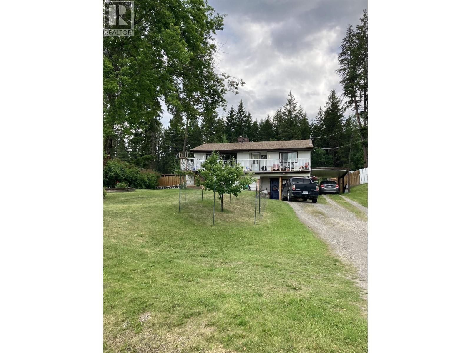 633 Hodgson Road, Williams Lake, British Columbia  V2G 3P8 - Photo 2 - R3097005
