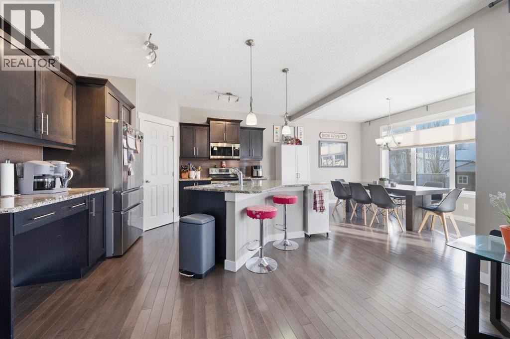 639 Copperpond Circle Se, Calgary, Alberta  T2Z 4M2 - Photo 5 - A2287743