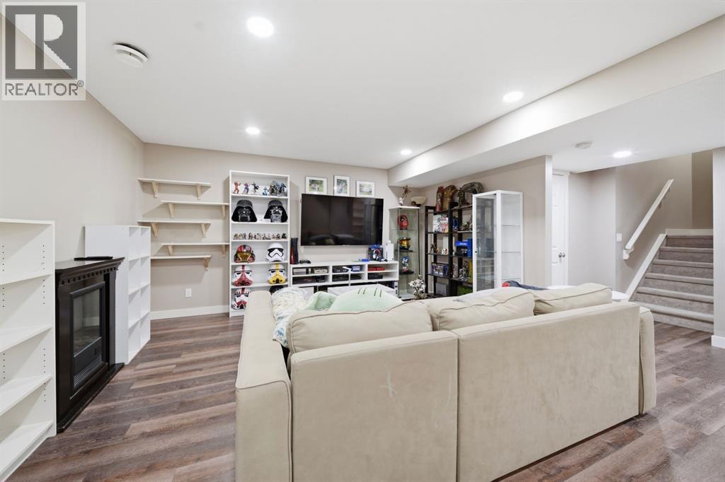 639 Copperpond Circle Se, Calgary, Alberta  T2Z 4M2 - Photo 28 - A2287743