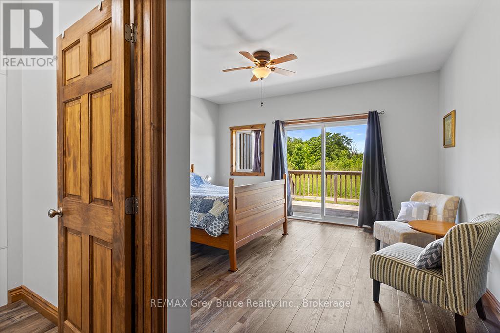 1379 West Road, Northern Bruce Peninsula, Ontario  N0H 1W0 - Photo 31 - X12857336