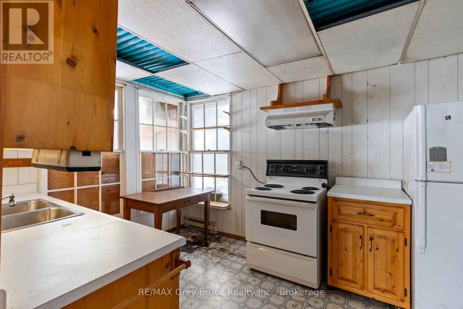 11 Mcneil Street, Northern Bruce Peninsula, Ontario  N0H 1W0 - Photo 19 - X12857342