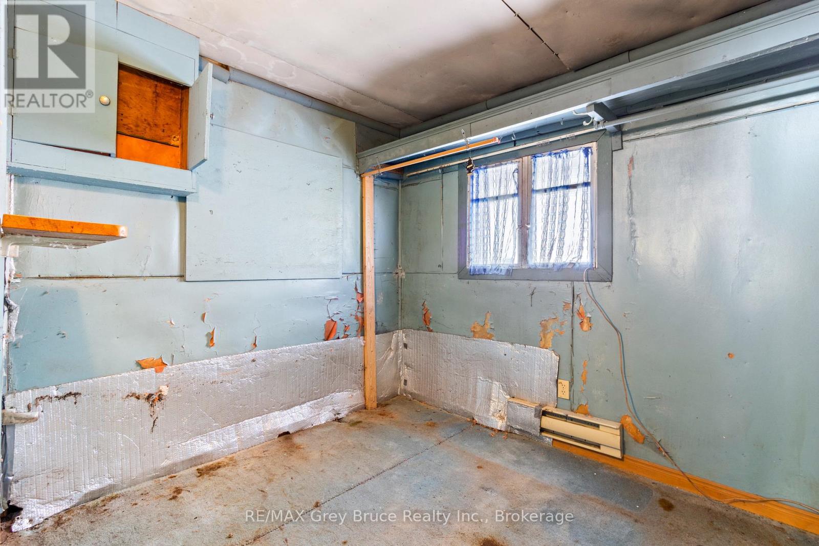 11 Mcneil Street, Northern Bruce Peninsula, Ontario  N0H 1W0 - Photo 28 - X12857342