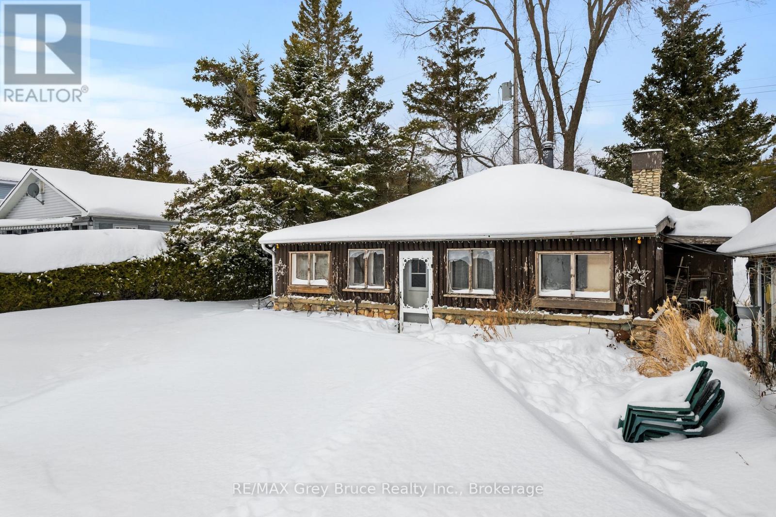 11 Mcneil Street, Northern Bruce Peninsula, Ontario  N0H 1W0 - Photo 3 - X12857342