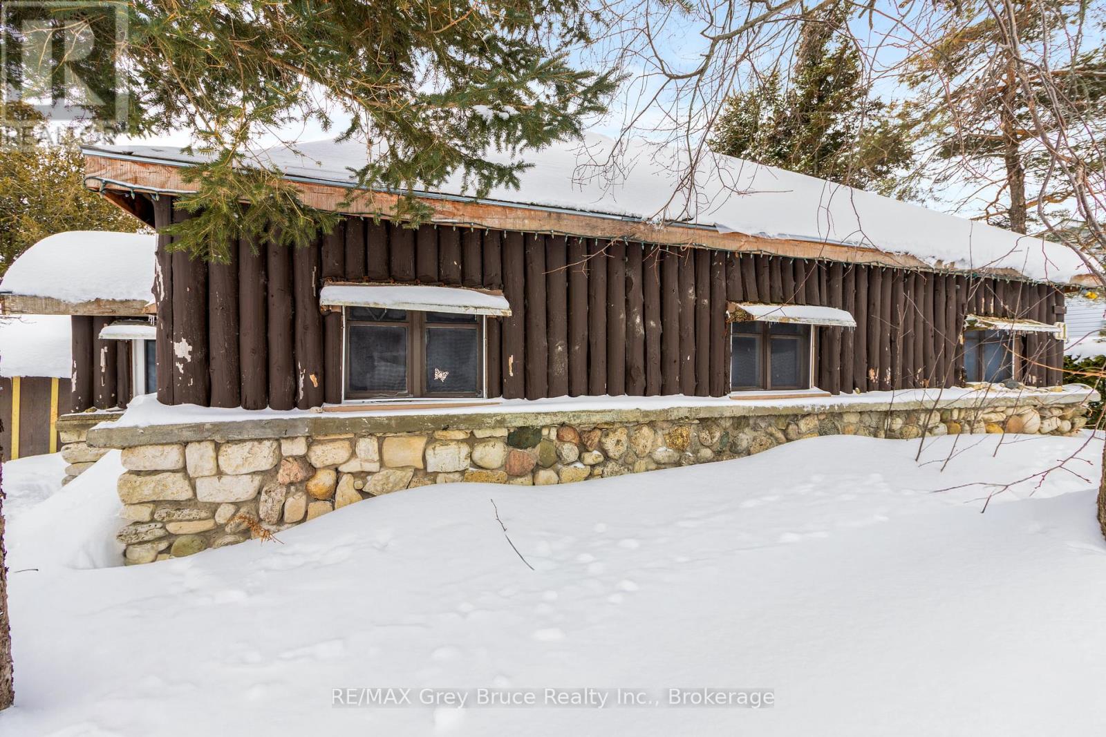 11 Mcneil Street, Northern Bruce Peninsula, Ontario  N0H 1W0 - Photo 5 - X12857342