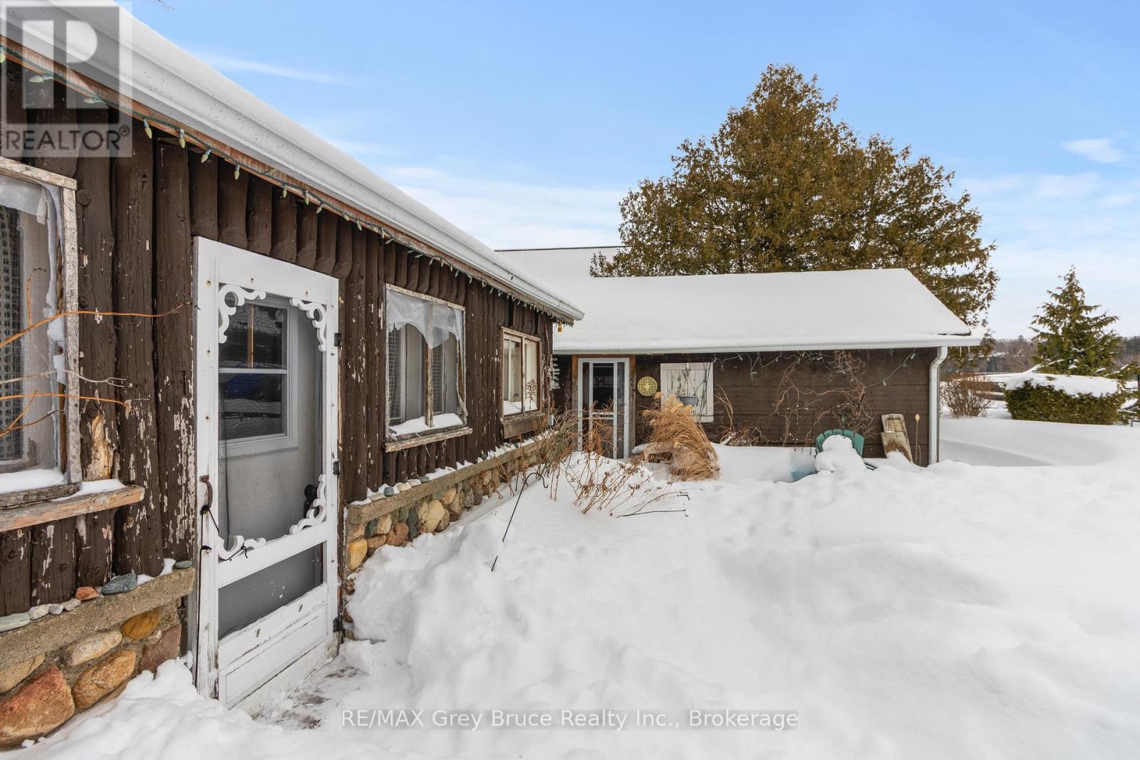 11 Mcneil Street, Northern Bruce Peninsula, Ontario  N0H 1W0 - Photo 8 - X12857342