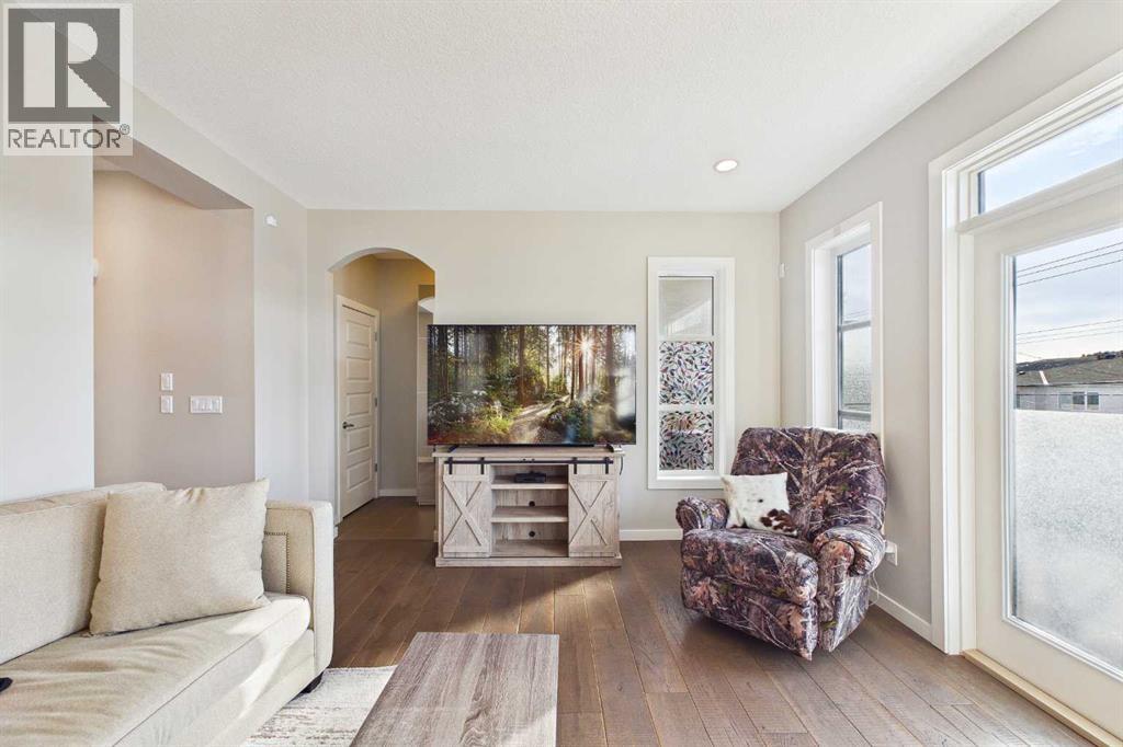 4827 22 Avenue Nw, Calgary, Alberta  T3B 0Y4 - Photo 12 - A2286065