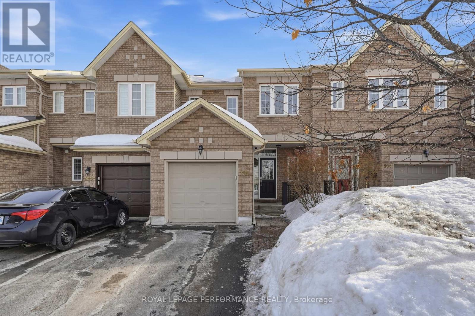 808 SCALA AVENUE, Ottawa, Ontario