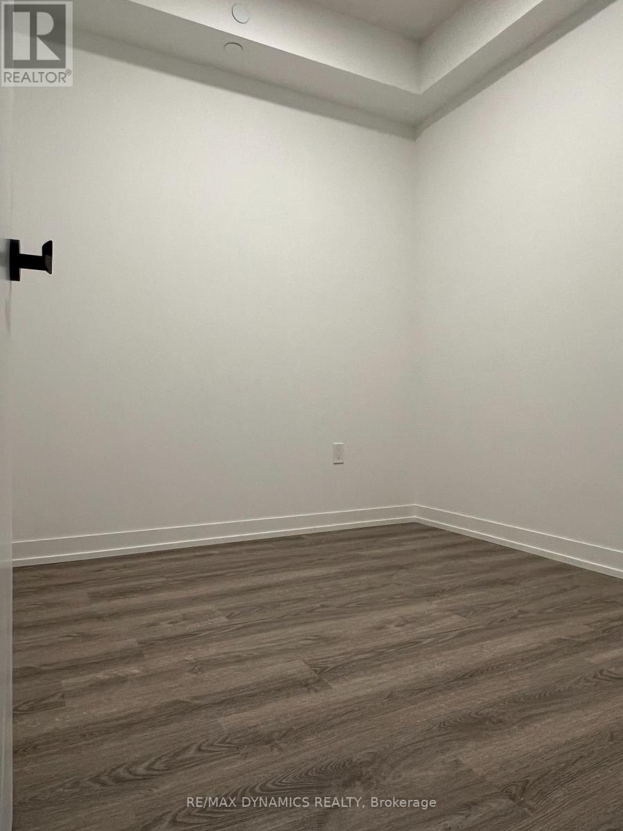 5211 - 8 Interchange Way, Vaughan, Ontario  L4K 0R2 - Photo 9 - N12857354