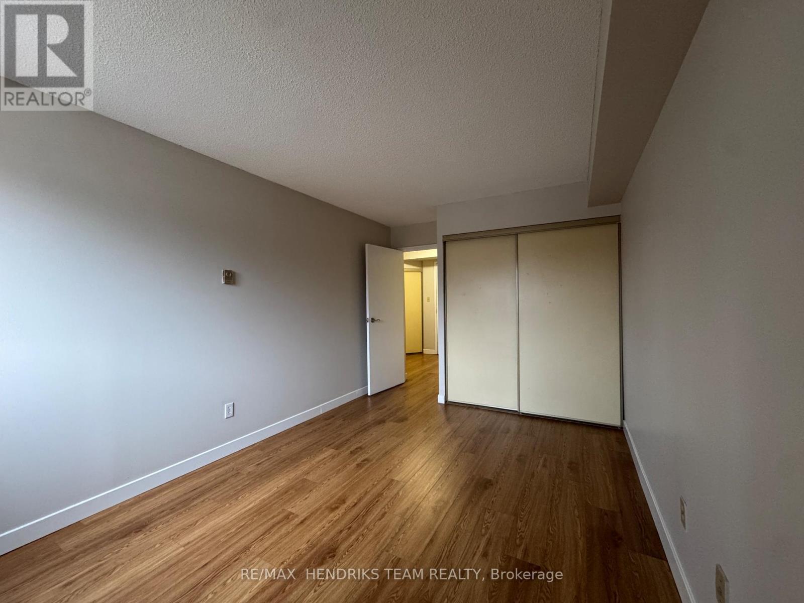 210 - 56 Windward Street, St. Catharines, Ontario  L2M 7W6 - Photo 11 - X12857320