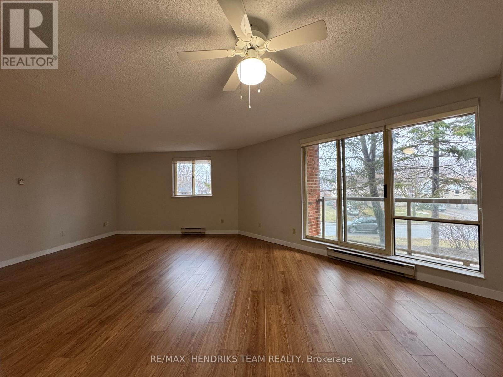 210 - 56 Windward Street, St. Catharines, Ontario  L2M 7W6 - Photo 5 - X12857320