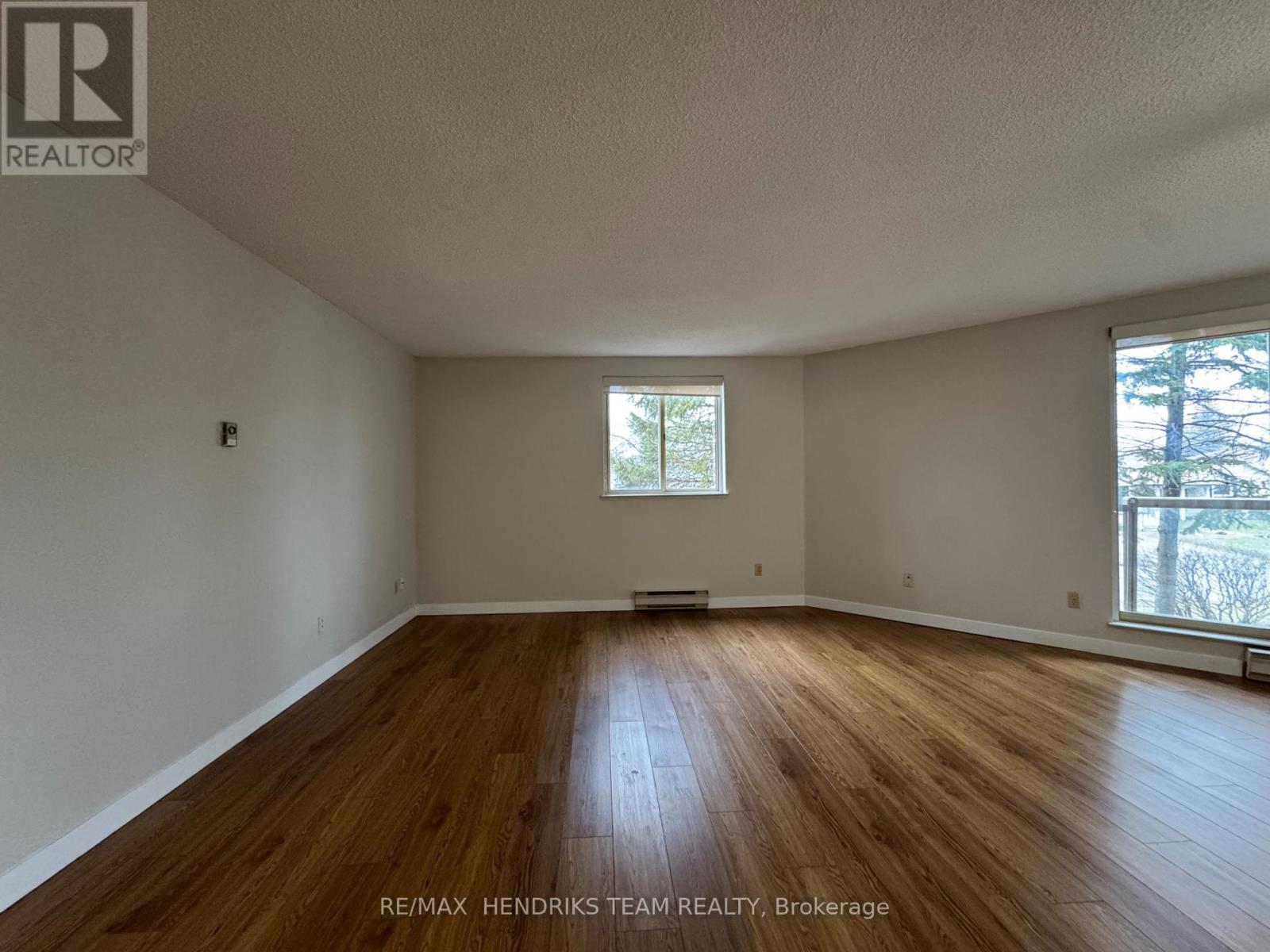 210 - 56 Windward Street, St. Catharines, Ontario  L2M 7W6 - Photo 9 - X12857320