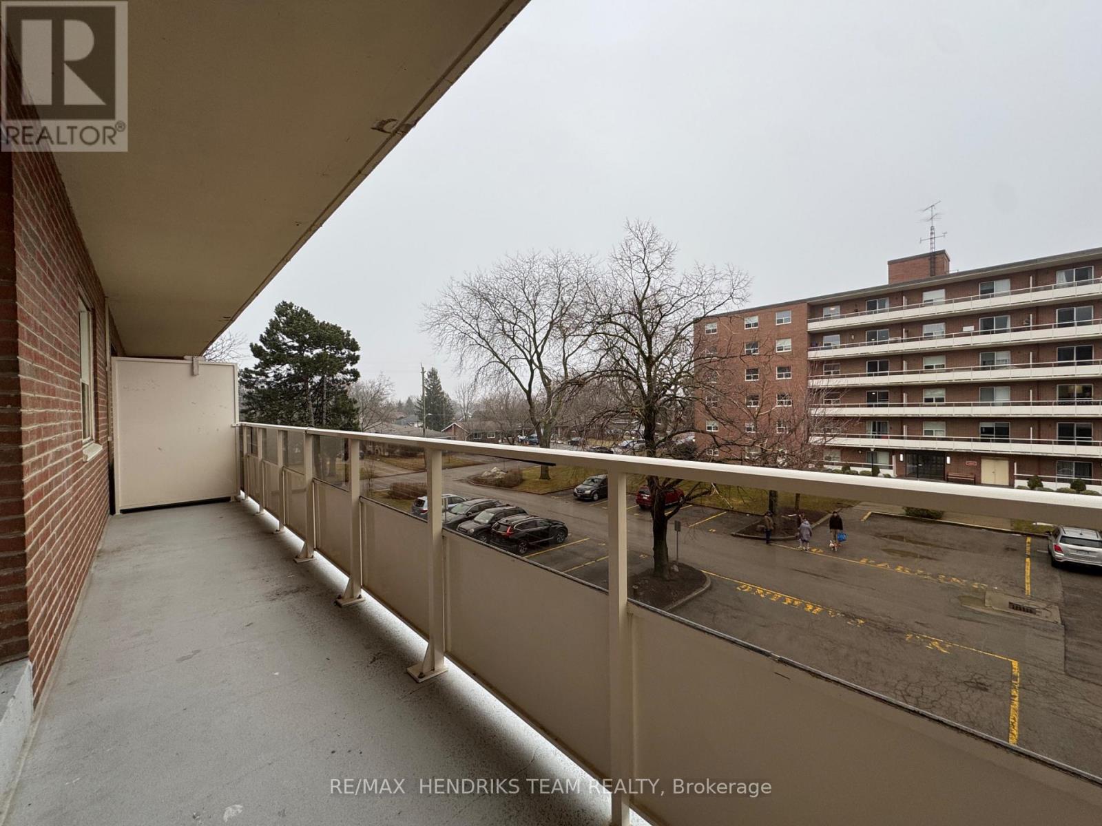 303 - 39 Leaside Drive, St. Catharines, Ontario  L2M 4G2 - Photo 10 - X12857330