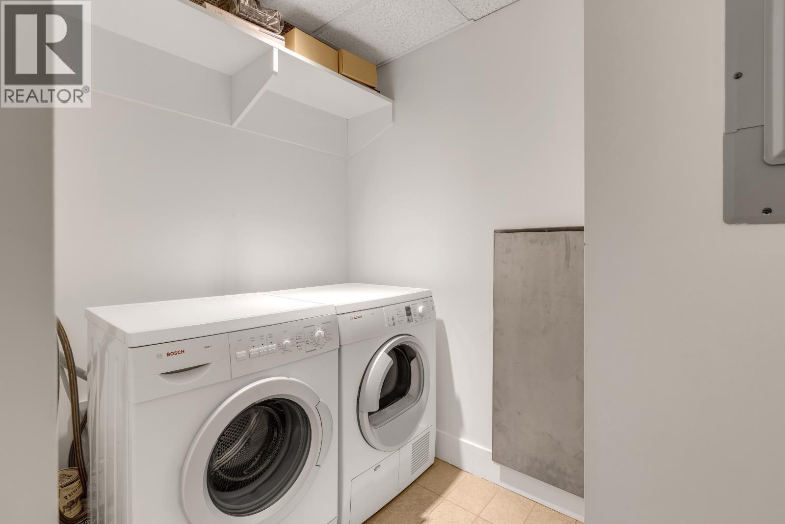 2x09 1111 Alberni Street, Vancouver, British Columbia  V6E 4V2 - Photo 1 - R3097192