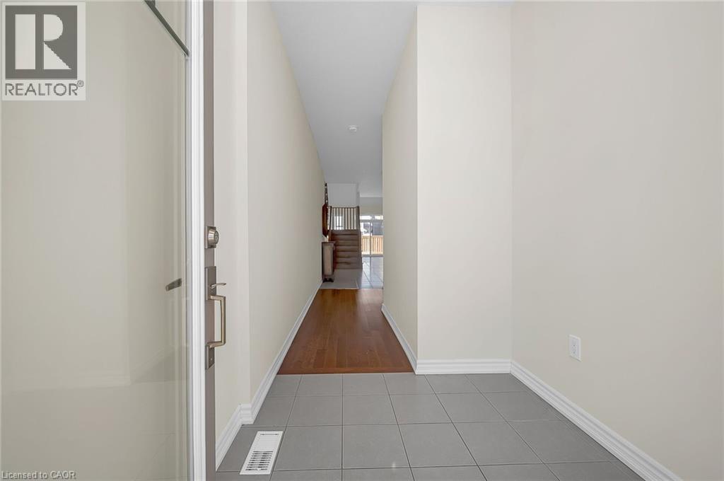 11 Frontier Drive, Thorold, Ontario  L2V 0K3 - Photo 6 - 40786838