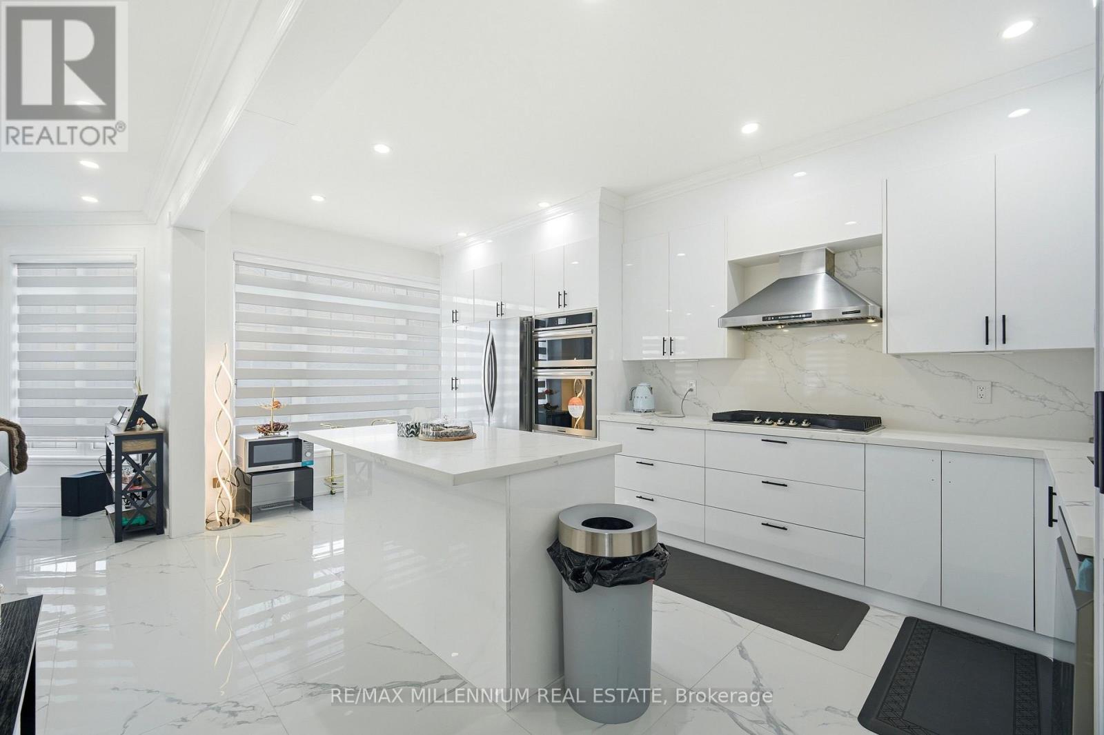 132 Blue Dasher Boulevard, Bradford West Gwillimbury, Ontario  L3Z 0E5 - Photo 18 - N12857326