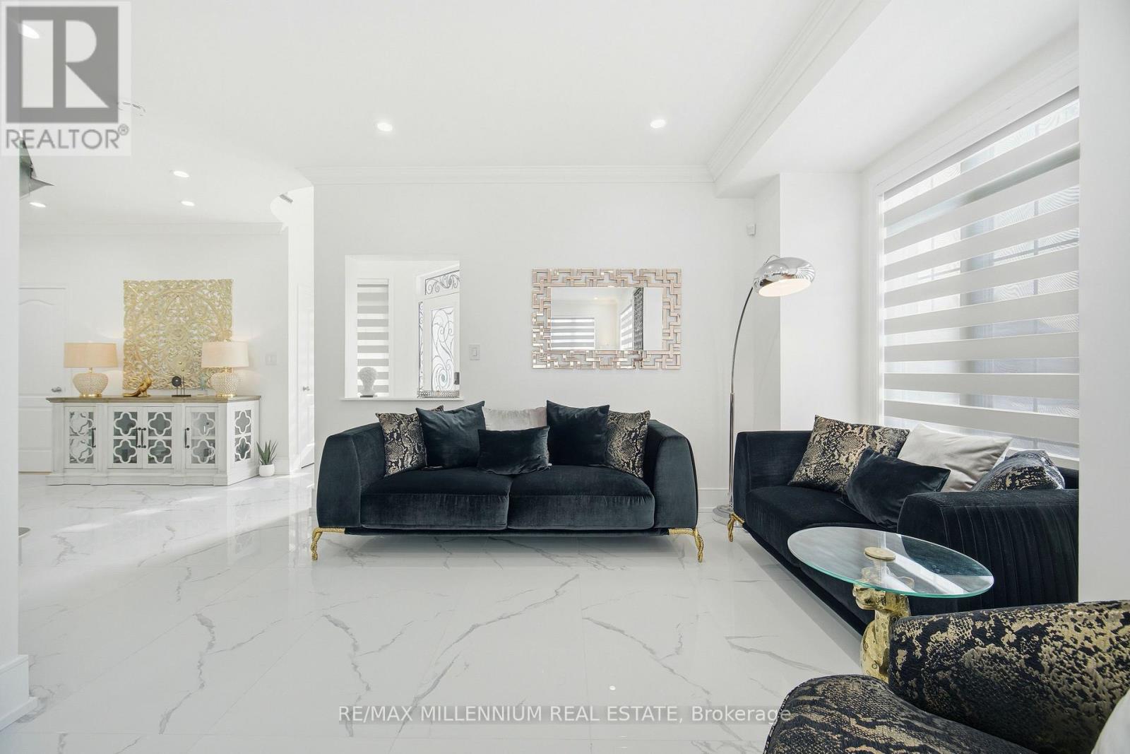 132 Blue Dasher Boulevard, Bradford West Gwillimbury, Ontario  L3Z 0E5 - Photo 9 - N12857326