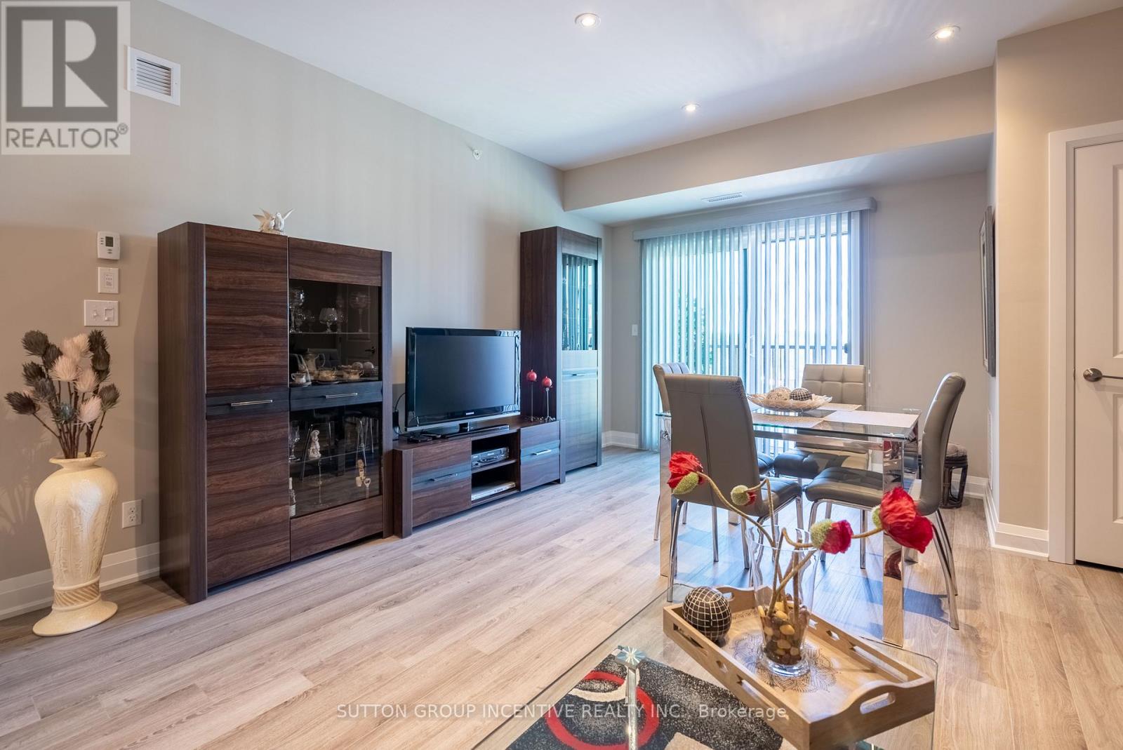 305 - 54 Koda Street, Barrie, Ontario  L9J 0J6 - Photo 7 - S12857344