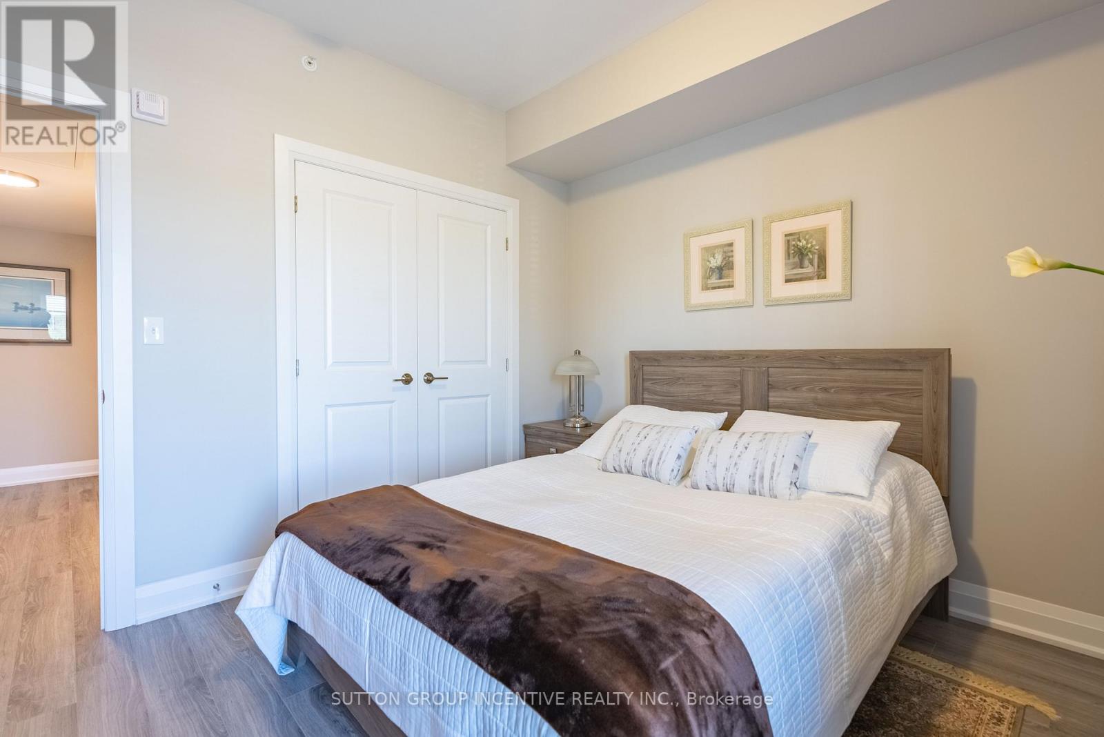 305 - 54 Koda Street, Barrie, Ontario  L9J 0J6 - Photo 9 - S12857344