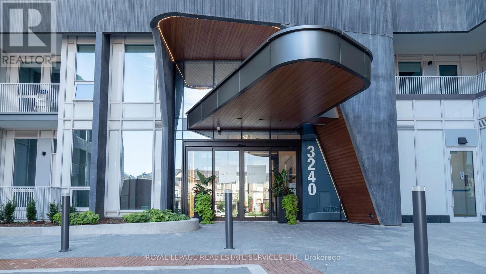 521 - 3240 William Coltson Avenue, Oakville, Ontario  L6H 8C8 - Photo 3 - W12857332