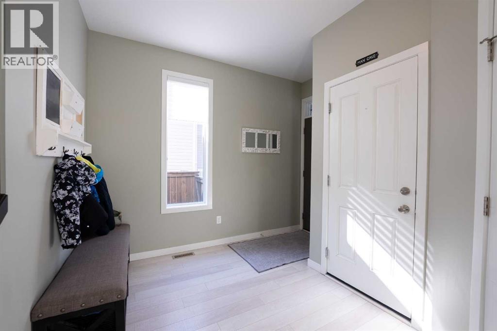 135 Riverhurst Cove W, Lethbridge, Alberta  T1K 6Y8 - Photo 3 - A2286462