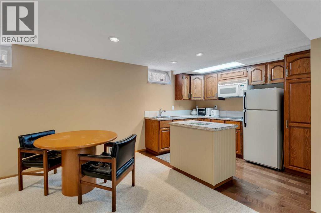 20 Woodbrook Place Sw, Calgary, Alberta  T2W 3Z4 - Photo 22 - A2290893